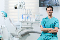 Cabinet Dr. Aslem Gouiaa Parodontologie - Implantologie Orale