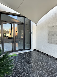 Cabinet Dentaire Dr Anouer Taboui - Tunis,Tunisie - عيادة علاج جذور الأسنان، علاج الأسنان التحفظي و التجميلي. سكرة، تونس