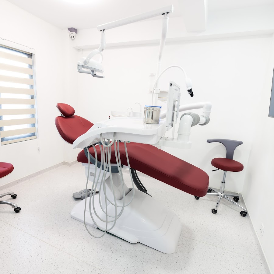 D' Lux Premium Dental Clinic North Dagon Branch - dental clinic in Yangon