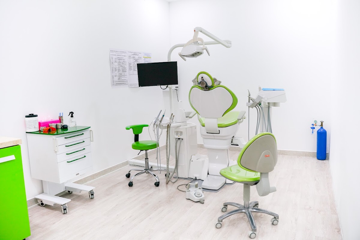 Picasso Dental Clinic Ho Chi Minh City (Thao Dien, District 2) dental team