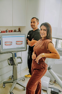 Dra. Lorenny, Ortodoncia e Invisalign