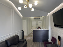 Dentaltek - Implantes Dentales / Drs. Alonsoguerra