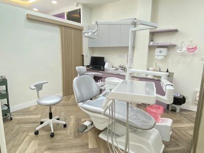 Nana Dental Clinic Phuket in Phuket, Thailand, photograph 5