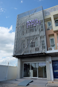 Nana Dental Clinic Phuket คลินิกทันตกรรมนานาภูเก็ต ทำฟัน จัดฟัน จัดฟันใส วีเนียร์ ครอบฟัน Dentist Whitening Invisalign Veneer