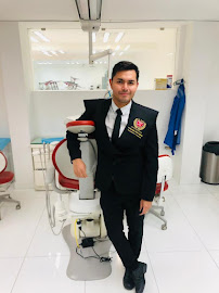 Clinica Roma con Dr. Manuel Ventura en Odontología Avanzada & Ortodoncia