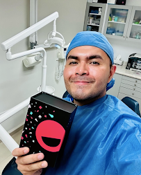 Clinica Roma con Dr. Manuel Ventura en Odontología Avanzada & Ortodoncia