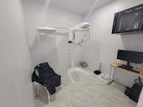 Proud Smile Dental Clinic Phuket คลินิกทันตกรรมพราวด์สไมล์