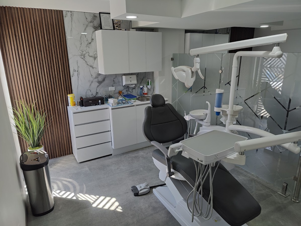 Dental Health Care - dental clinic in Juarez