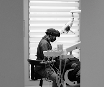 Quiroga Dental Care Americas