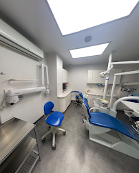 IMPLANTIS 1 Dentysta Kraków