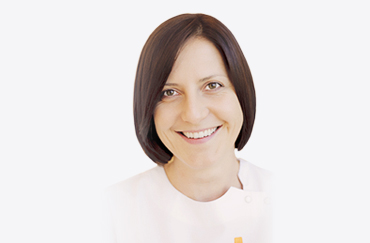 Dentist Katarzyna Radzikowska - Prosthetics and aesthetic dentistry