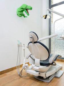 32 New Dentistry