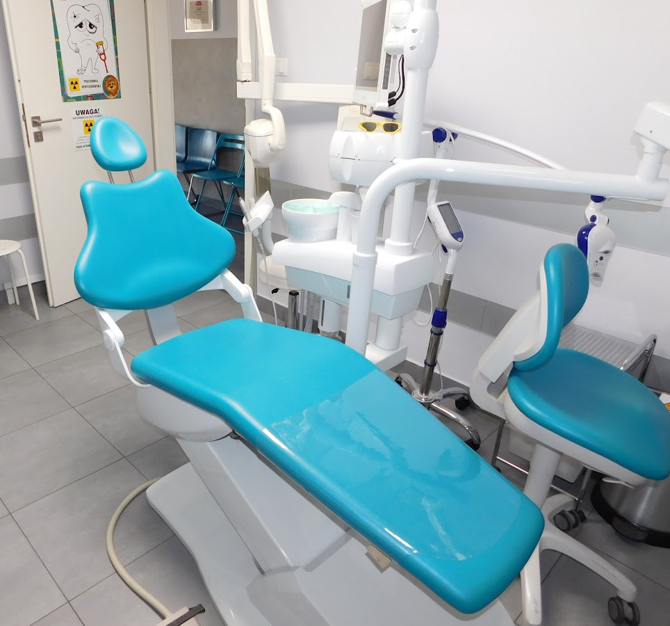 Centrum Stomatologii Dentamax - Dentysta Kraków - dental clinic in Krakow, Poland