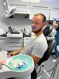 Centrum Stomatologii Dentamax - Dentysta Kraków