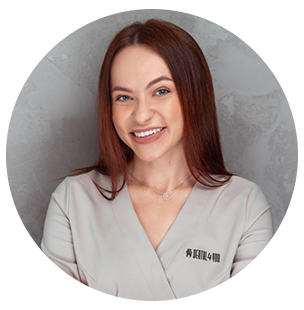 Dentist Daria Ulasava - Dental surgery