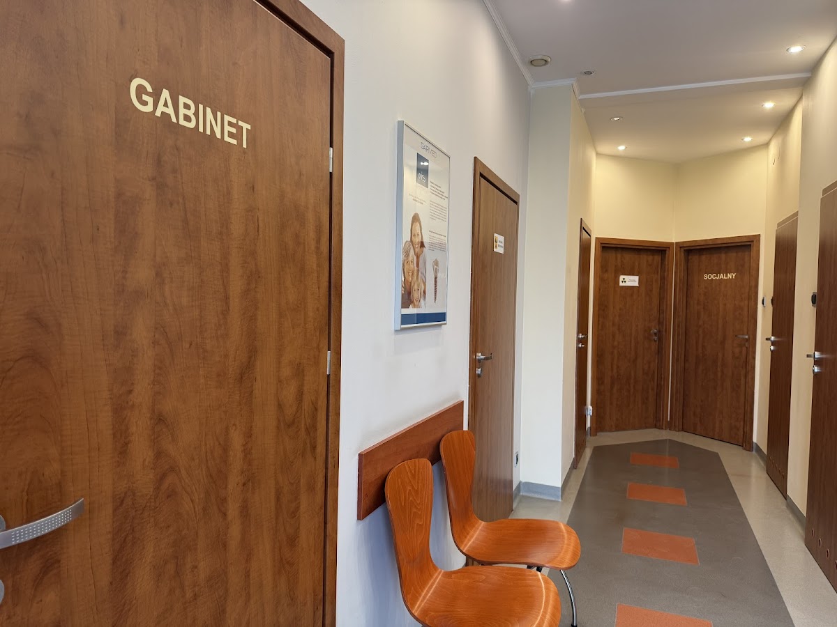 Centrum Stomatologii Dental Esthetic Monika i Piotr SOKÓŁ Kraków - dental clinic in Krakow, Poland