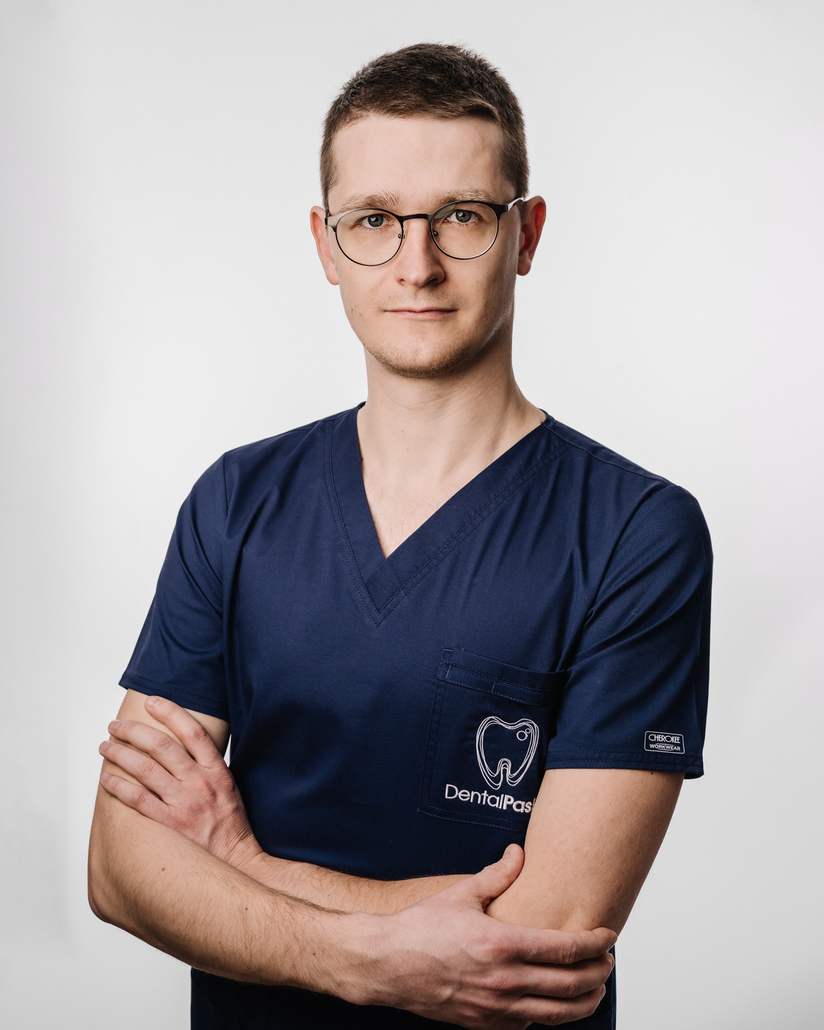 Lek. dent., Oral Surgeon Piotr Grad - Dental surgery