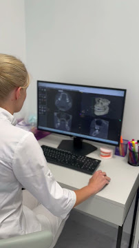 ADM DENTAL CLINIC | Stomatologia Warszawa – implanty – ortodoncja – korony – endodoncja – bonding – wybielanie