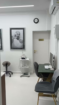 Dental Fraternity Śródmieście - Implanty, Licówki, Bonding