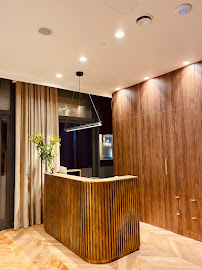 Dental Fraternity Śródmieście - Implanty, Licówki, Bonding