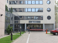 Varsovia Dental - Klinika Stomatologiczna, Implanty, Bonding