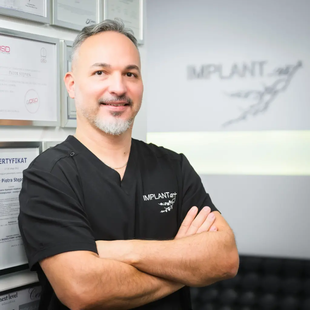 Dr. Piotr Stepien