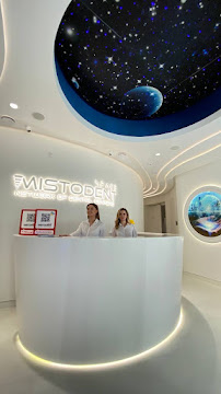 Mistodent Dentistry Warsaw - e-max crown (lithium disilicate) clinic in Warsaw