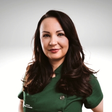Dentist Justyna Nasiłowska