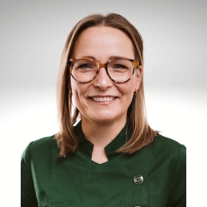 Dentist Monika Rokicka