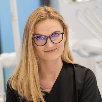 Dr. Anna Hamera