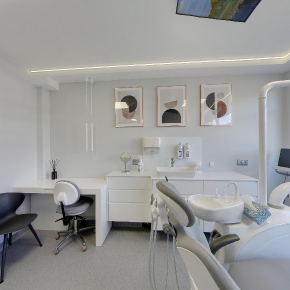 Falkowski Dental Clinic Warszawa Ortodoncja - Invisalign