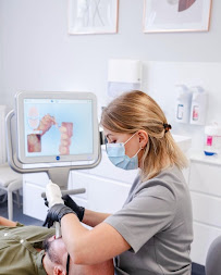 Falkowski Dental Clinic Warszawa Ortodoncja - Invisalign