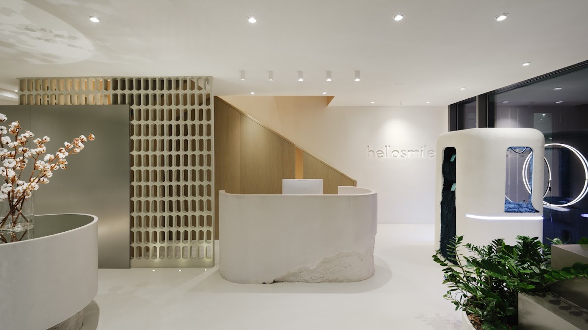 Hello Smile Dental Clinic & Shop - dental clinic in Belgrade, Serbia