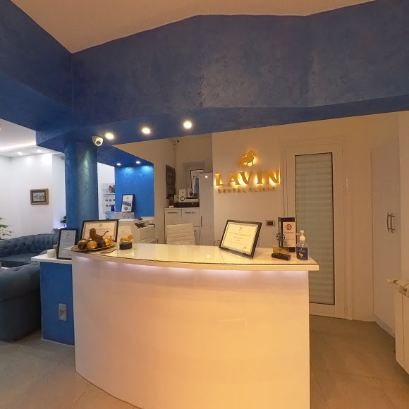 Stomatološka ordinacija Lavin Dental Clinic: Dr Lazar Jovanović