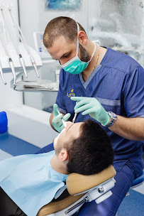 Stomatološka ordinacija Lavin Dental Clinic: Dr Lazar Jovanović