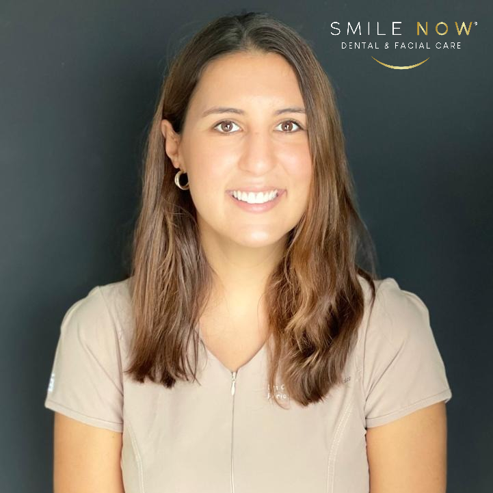 Periodontist and Implantologist Cecilia . - Periodontics and Implant Dentistry