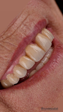 Dental clinic TIA dentico