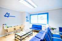 Dental Clinic Reina Victoria 70