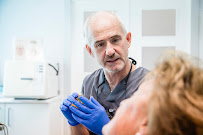 Dental Clinic Reina Victoria 70