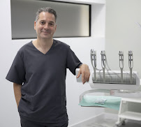 Dr. Gutiérrez Juan Llorens - Clínica Dental Valencia