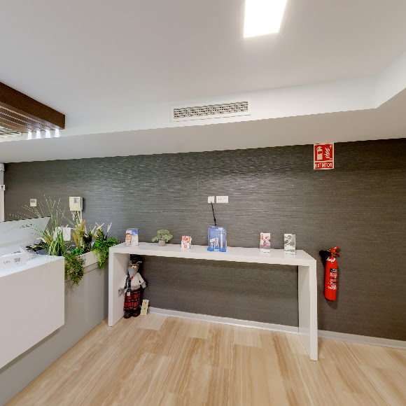 implantes dentales en valencia