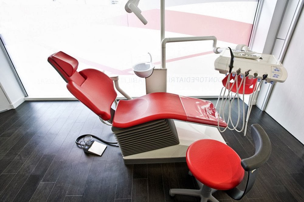 Clínica Dental Mar Tarazona - dental clinic in Valencia, Spain