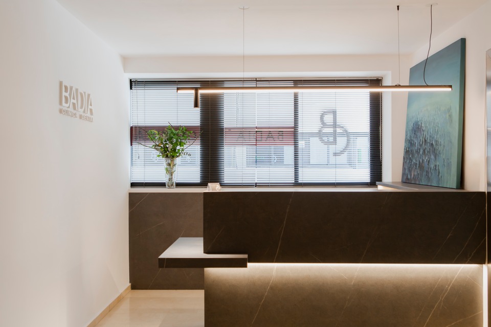 Clínica dental en Valencia - Badía - dental clinic in Valencia