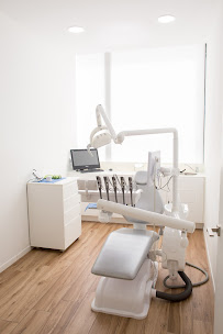 Implant Clinics