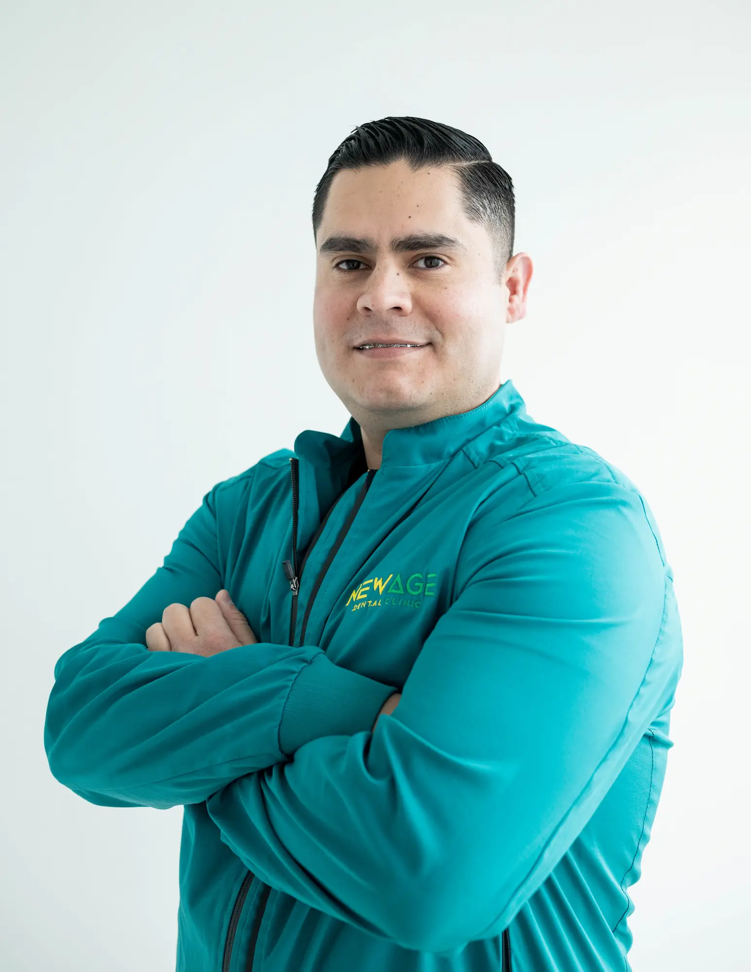 Dr. Manuel Ureña - Cosmetic, Oral Rehabilitation, Dental Implants