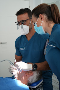 Grins & Co. Odontología avanzada