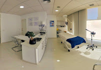 Clínica Dental. Podólogo. Fisioterapia. Marbeclinic Marbella. NICA 40.703