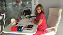 Dentist Fatma İldem Diş Hekimi