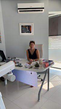 Dentist Fatma İldem Diş Hekimi