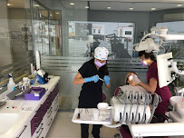 Dentist Fatma İldem Diş Hekimi